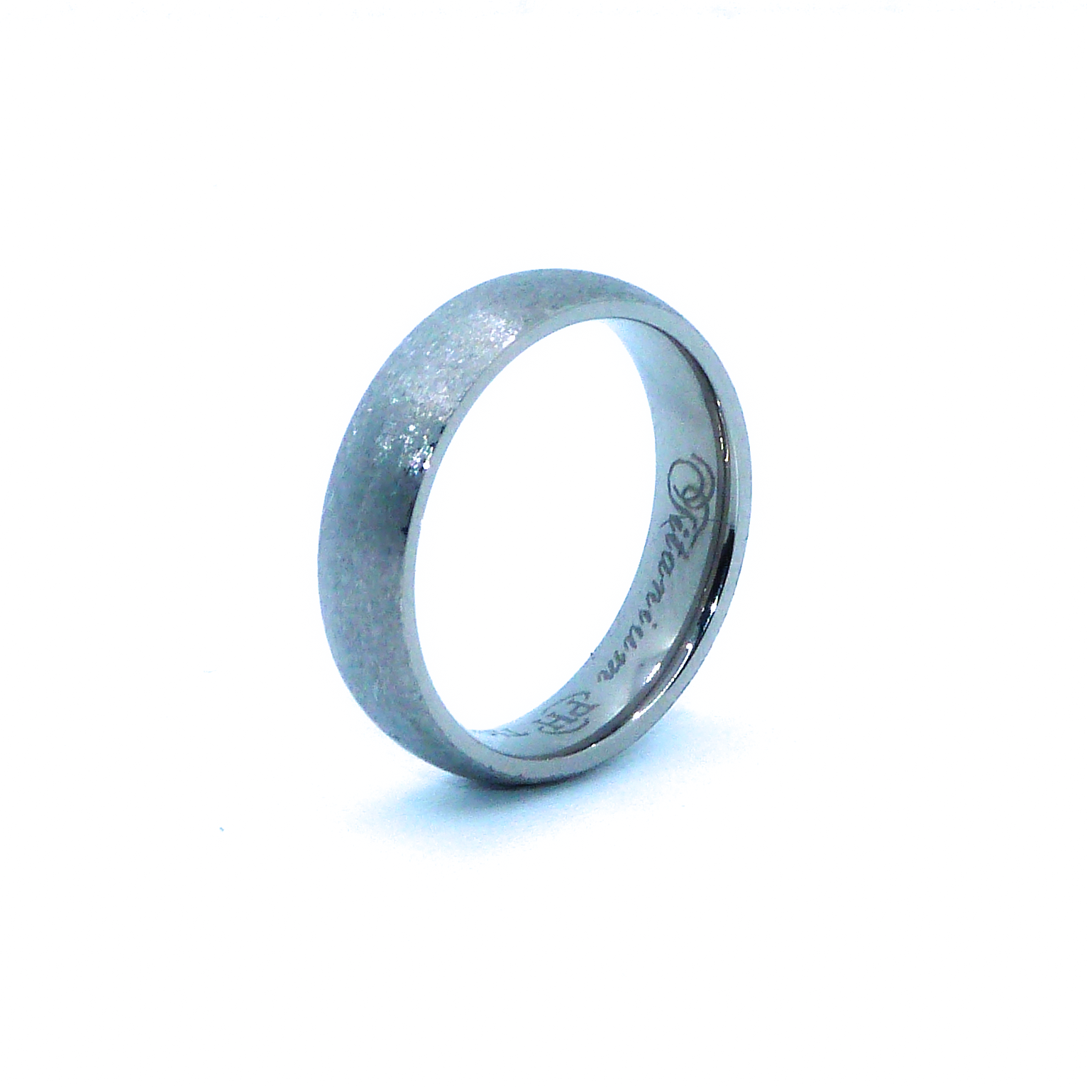5mm D-shaped Titanium Ring view 3